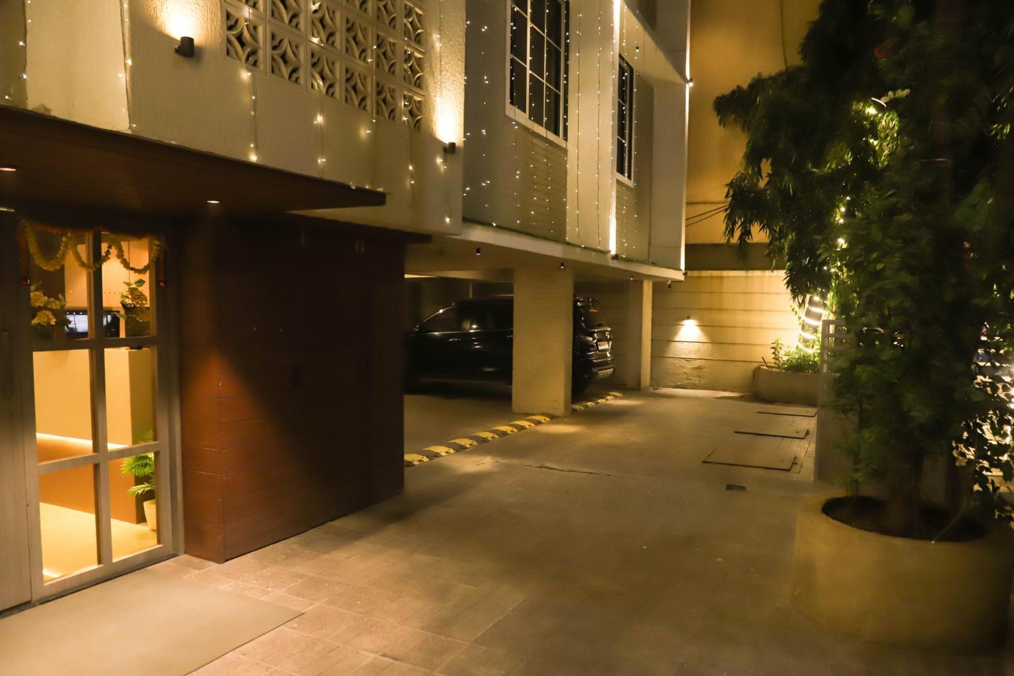 Hotel Aura Inn Airoli ,Digha Наві-Мумбаї Екстер'єр фото